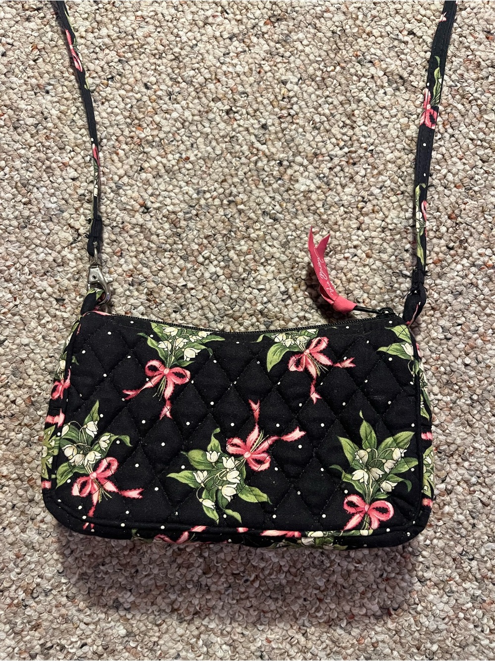 Vera Bradley retired New Hope crossbody bag in “Pink Ribbon” breast cancer print - Picture 2 of 10